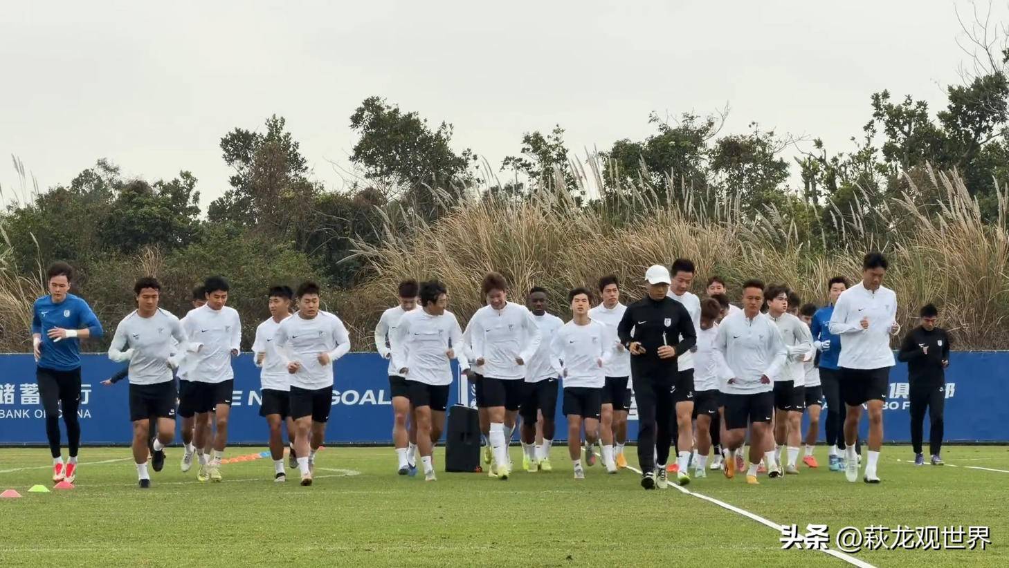 加时末段武汉三镇备战意大利杯纽约尼克斯迎NBA常规赛关键赛之后，清晨比利亚雷亚尔备战欧冠的简单介绍JIUYOU GAME